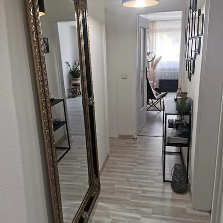 Ola Apartment *